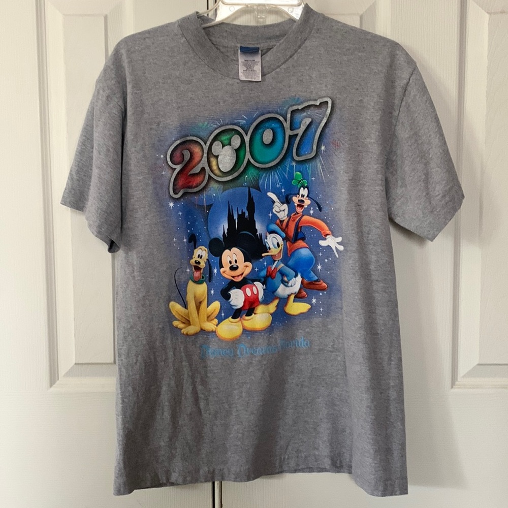 Vintage Disney tshirt; 1970 Disney Dreams Florida; size Medium; $10
